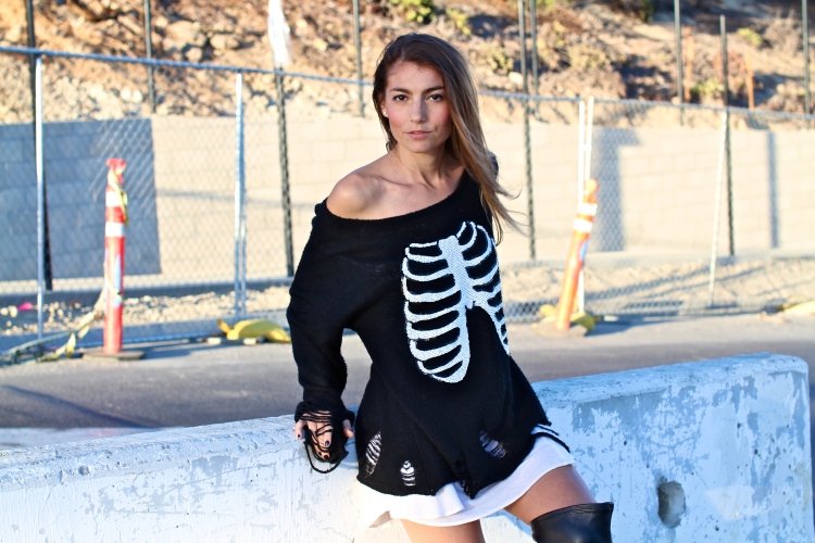 Women's Fashion, Fall fashion 2014, fall 2014 fashion trends, fashion blogger, fashion trends, wildfox sweater, skeleton sweater, halloween 2014, sexy skeleton
